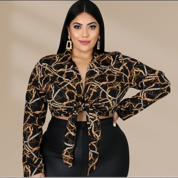 𝅺tie Front Crop Top Plus Size - Picture 1 of 4